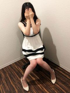 めろ【素人系美女】