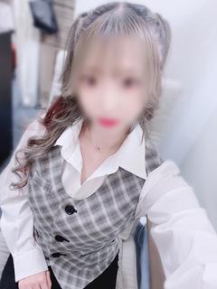 花咲あみる（新人研修対象！）