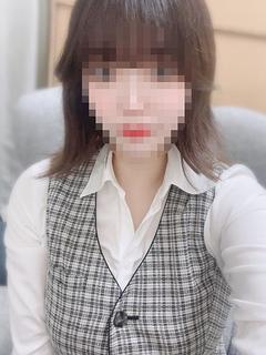 愛沢えみり（新人研修対象！）