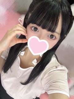 さな【仔猫のように愛くるしい】