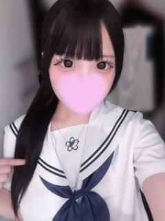 すず【色白ふわふわ爆乳】