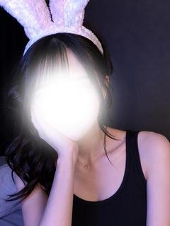 にゃお『黒髪ロングの魅惑美女✨』