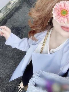 ゆりあ