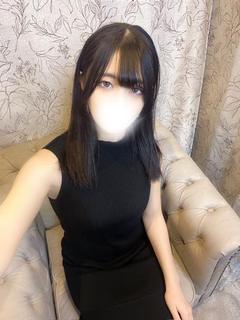 しき【恥ずかしがり屋の変態美少】