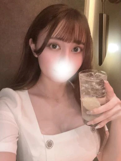 高嶺エマ