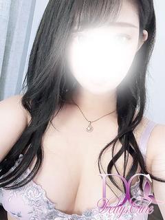 新人　みく