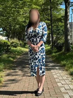 新人ちさと