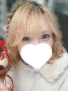 じゅり【咥えて悶える淫乱娘】