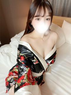 泉谷　らな