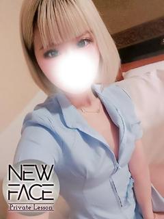 新人ヒナ