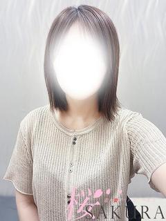 絵梨（えり）美人未経験妻！