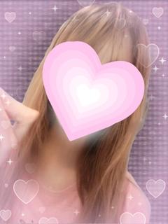 そら【激スレンダー素人美少女】