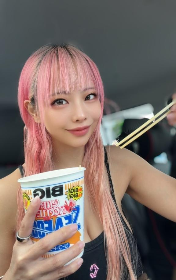 小桜みるく。 の 💖️カップ麺で減量してます💖️