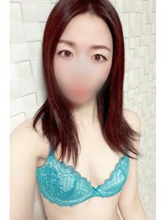 雫川まな