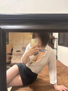 安岡なな