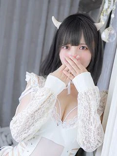 みいな