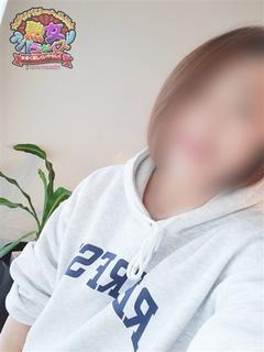 堀 かなで
