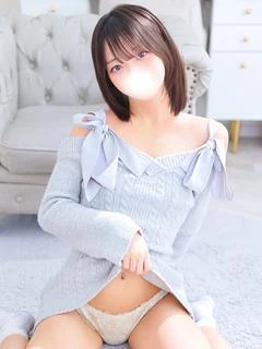 ゆい★男性経験極少！新卒18歳