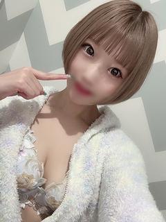 宇佐見まな