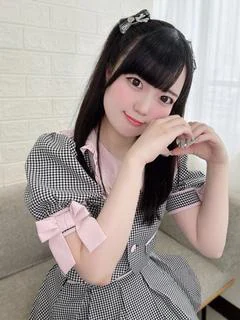 日向なこ