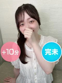 蓮めぐむ