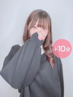柚月もえ