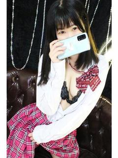 鶯谷まなつ