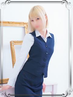 柳ひかる
