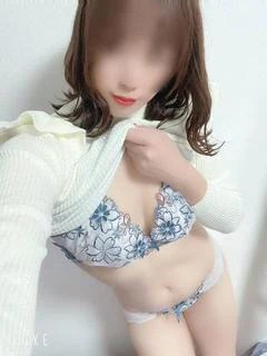 優子