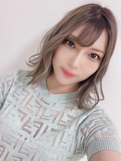 鈴崎ひなこ