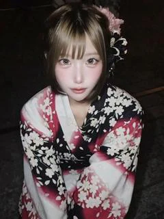 藤堂ユリカ