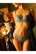 真希 (38)