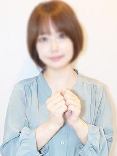 みなみ　弘中アナ激似美女！