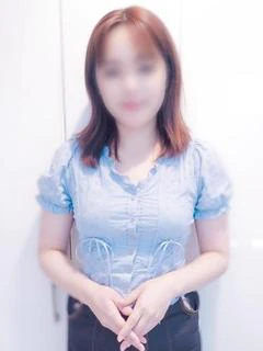 えりな♡美乳Eカップ♥