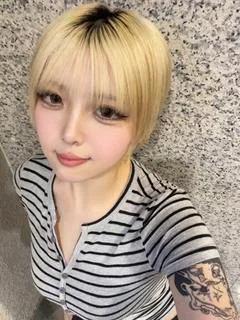 あや