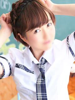 みい