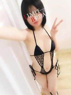 秋山 りつ