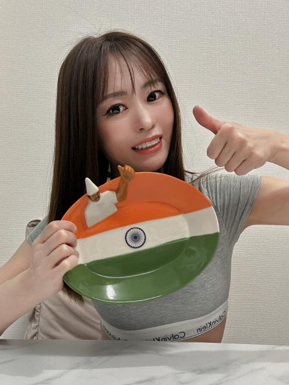★縁（ゆかり） の インドおじさんカレー皿