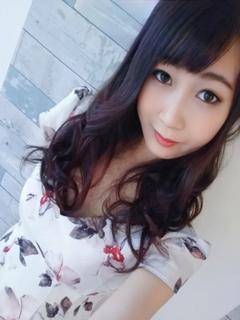 新人なつめ