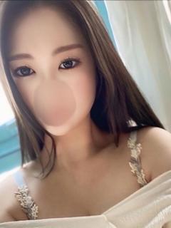 新人ななみ