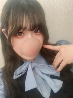 新人くらら