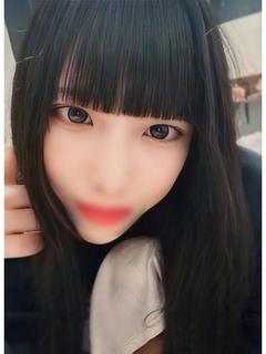 新人あきこ