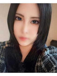 新人りあ