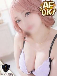 みお【ロリカワ神乳H乳若妻】