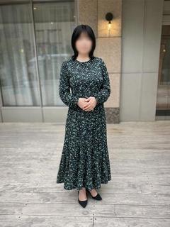 クリっとした瞳、素直すぎる人妻