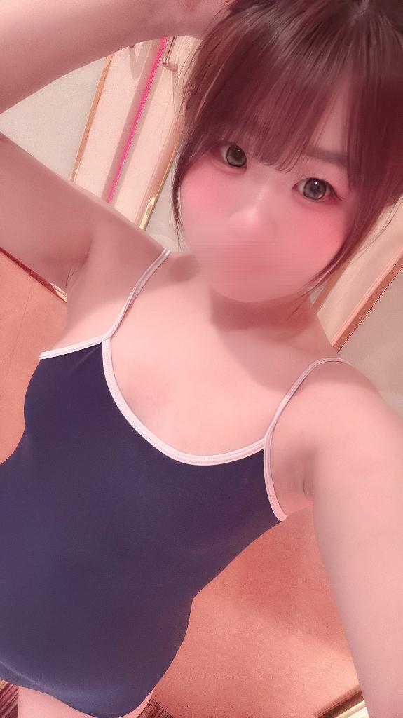 もも の 只今悩み中なももちまである🤔💭