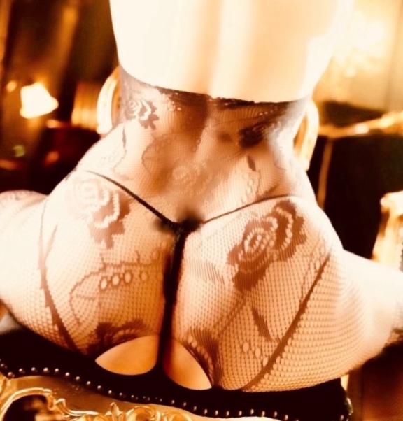 松嶋那々 の 全身網タイ大人気デス♪🕷️🕸️