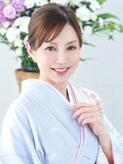 大原エミリ