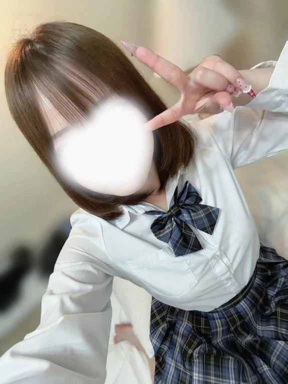 れあです🐈⬛♡ 今日少し短めですが出勤できるようになりました🙏🏻
