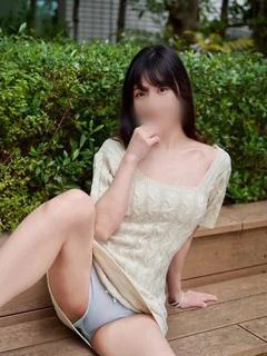 神崎 りいな